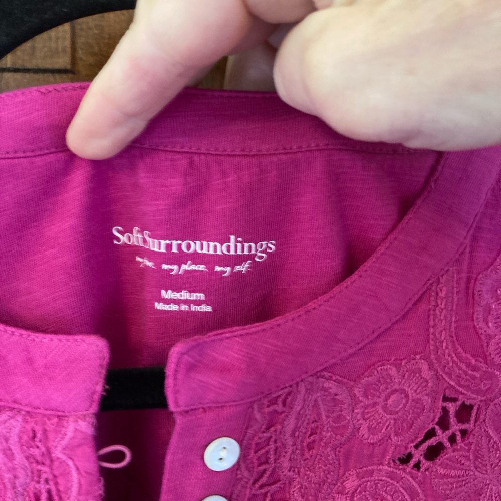 Women’s Pink Lace-Trim Henley Top - Picture 5 of 5